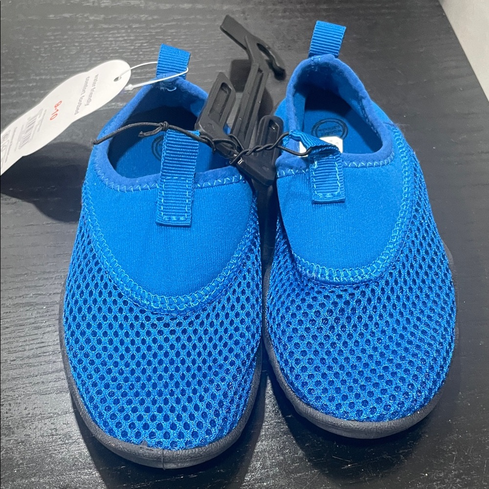 Blue Kids water Shoes size 9-10